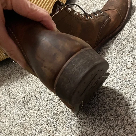 Red Wing Vibram Sole Men's Dark Brown Leather Boots - Picture 3 of 6